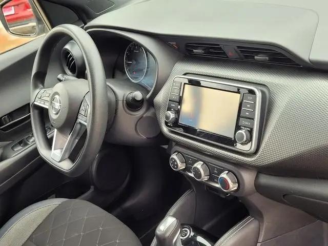 2019 Nissan Kicks S