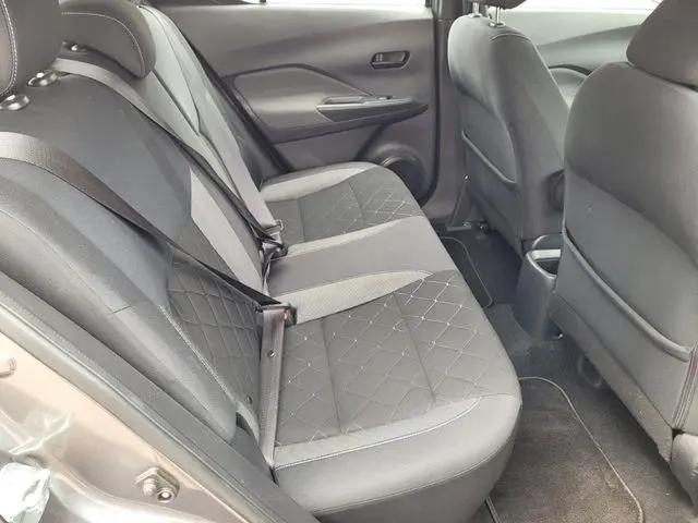 2019 Nissan Kicks S