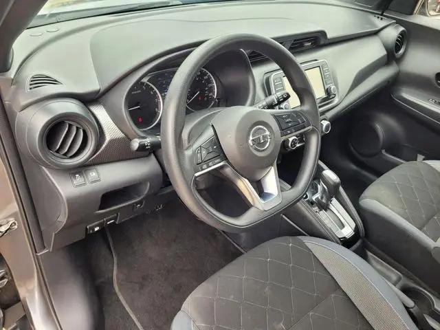 2019 Nissan Kicks S