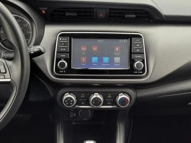2019 Nissan Kicks S