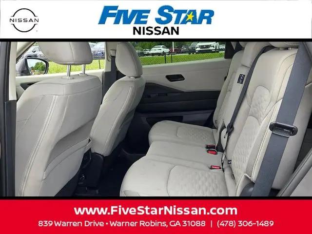2024 Nissan Pathfinder SV 4WD