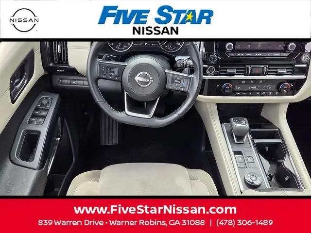 2024 Nissan Pathfinder SV 4WD