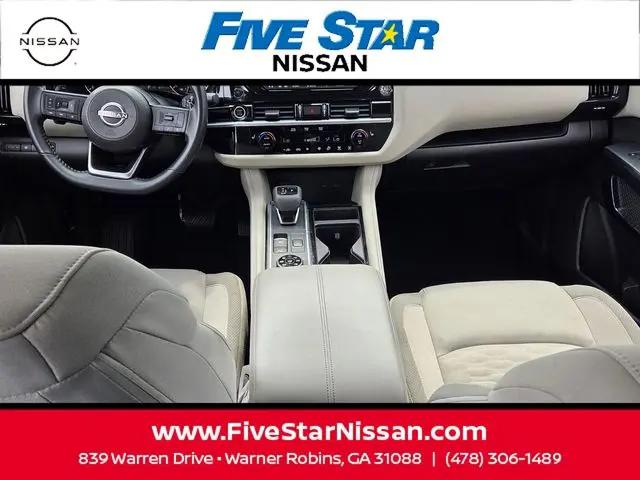 2024 Nissan Pathfinder SV 4WD