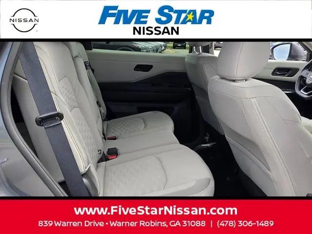 2024 Nissan Pathfinder SV 4WD