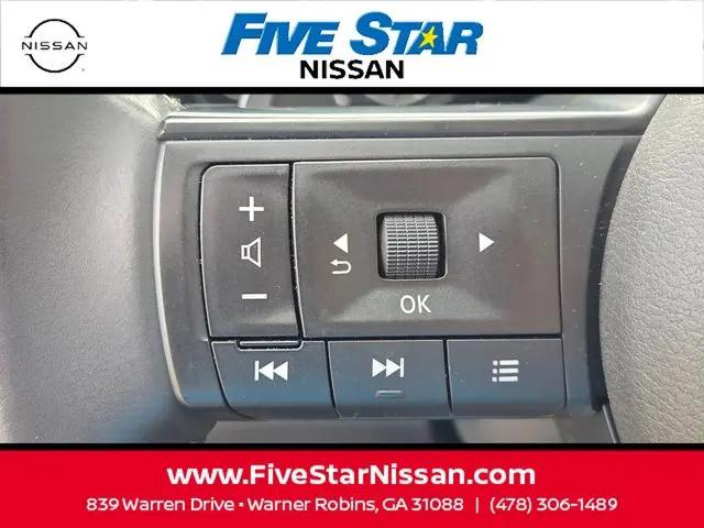 2024 Nissan Pathfinder SV 4WD