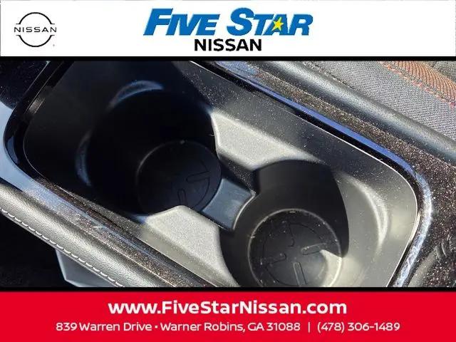 2024 Nissan Kicks SR Xtronic CVT