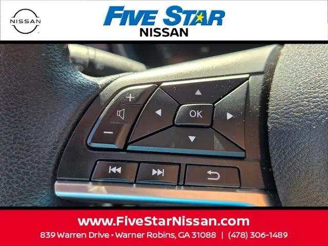2024 Nissan Kicks SR Xtronic CVT