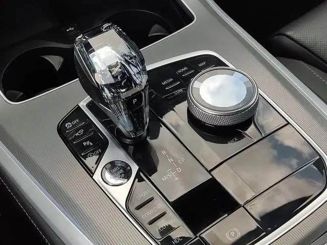 2023 BMW X5 M50i