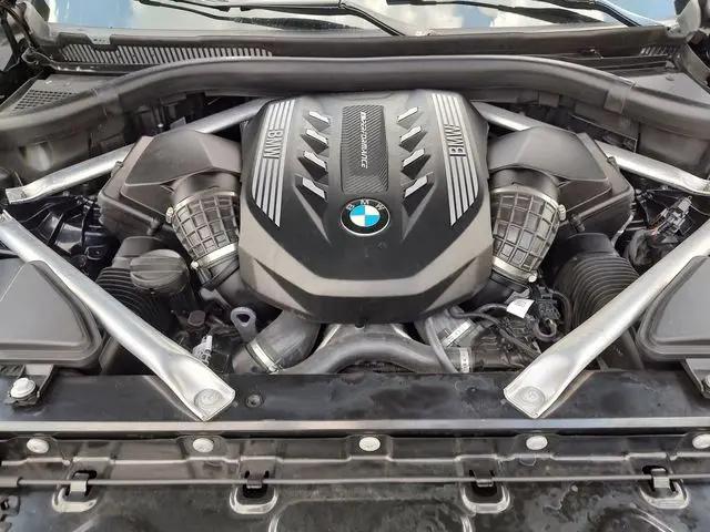 2023 BMW X5 M50i
