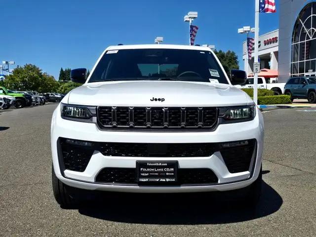 2026 Jeep Grand Cherokee Limited Reserve