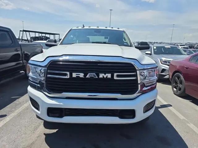 2020 Ram 3500 Big Horn Crew Cab 4x4 8' Box
