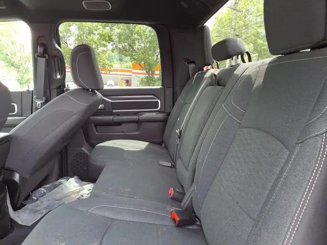 2026 Ram 2500 Big Horn Crew Cab 4x4 6'4" Box