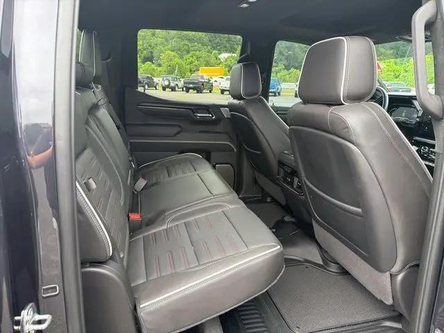 2024 GMC Sierra 1500 4WD Crew Cab Short Box AT4X