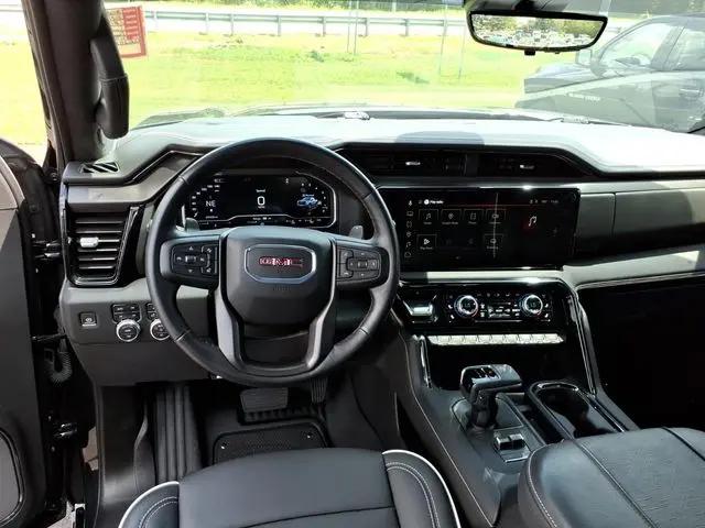 2024 GMC Sierra 1500 4WD Crew Cab Short Box AT4X
