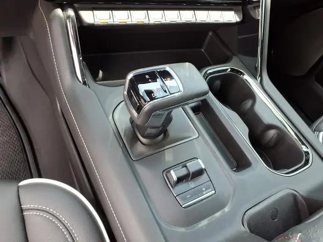 2024 GMC Sierra 1500 4WD Crew Cab Short Box AT4X