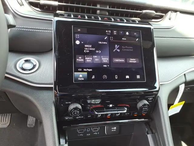 2026 Jeep Grand Cherokee Laredo 4x4