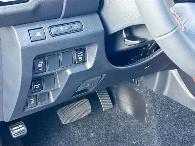 2026 Nissan Frontier Crew Cab PRO-X 4x2