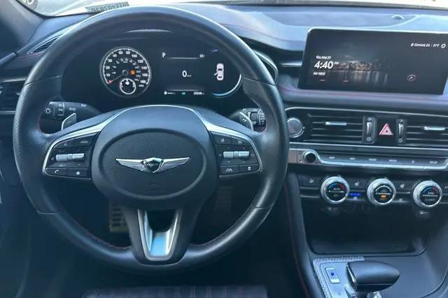 2023 Genesis G70 2.0T RWD