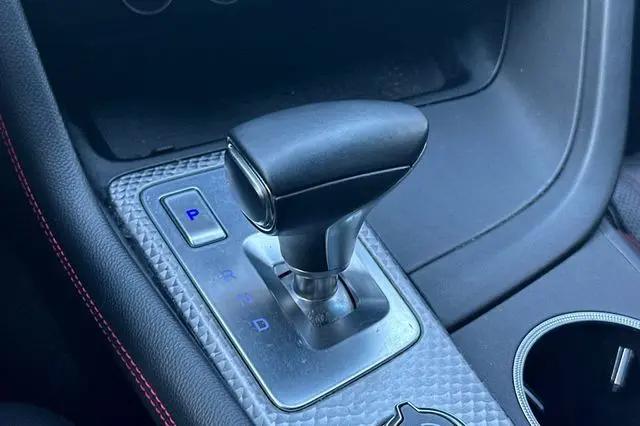2023 Genesis G70 2.0T RWD