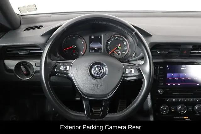 2022 Volkswagen Passat 2.0T R-Line