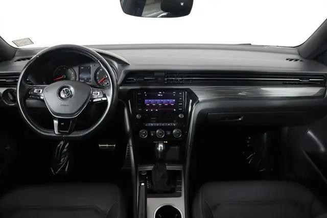 2022 Volkswagen Passat 2.0T R-Line