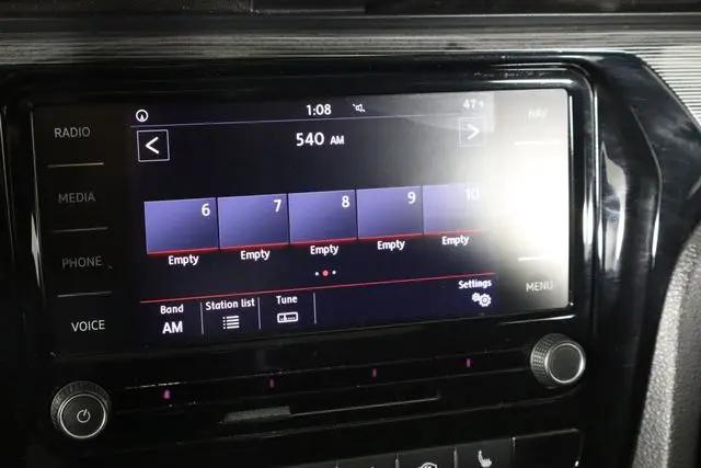 2022 Volkswagen Passat 2.0T R-Line