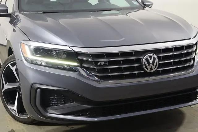2022 Volkswagen Passat 2.0T R-Line