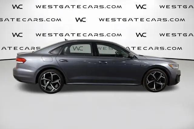2022 Volkswagen Passat 2.0T R-Line