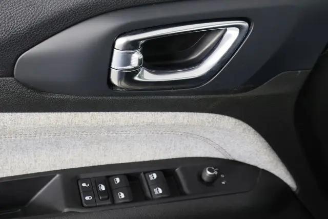 2022 Jeep Compass Latitude Lux 4x4