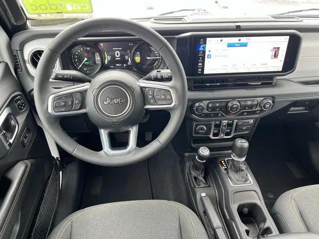 2025 Jeep Wrangler 4xe Sahara 4xe