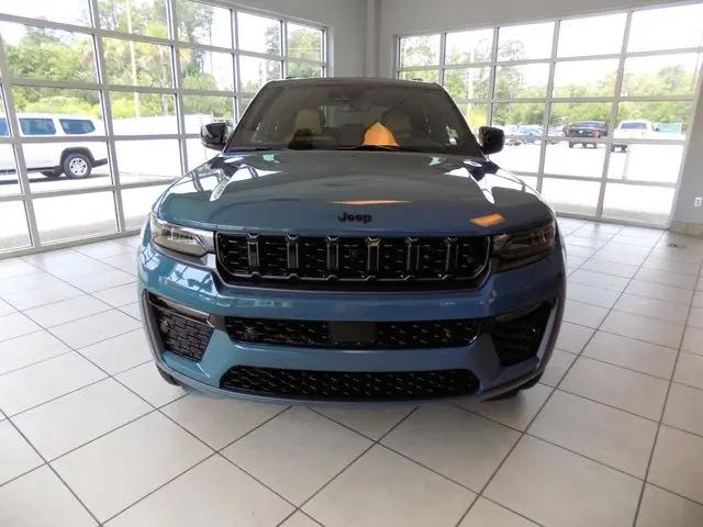 2026 Jeep Grand Cherokee Summit 4x4