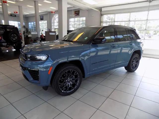 2026 Jeep Grand Cherokee Summit 4x4