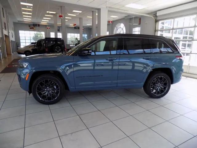 2026 Jeep Grand Cherokee Summit 4x4