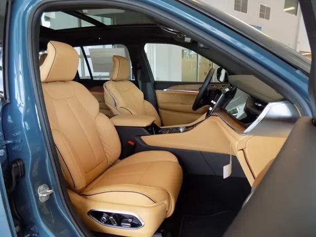 2026 Jeep Grand Cherokee Summit 4x4