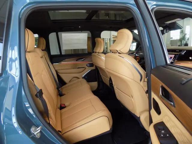 2026 Jeep Grand Cherokee Summit 4x4