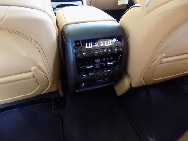2026 Jeep Grand Cherokee Summit 4x4