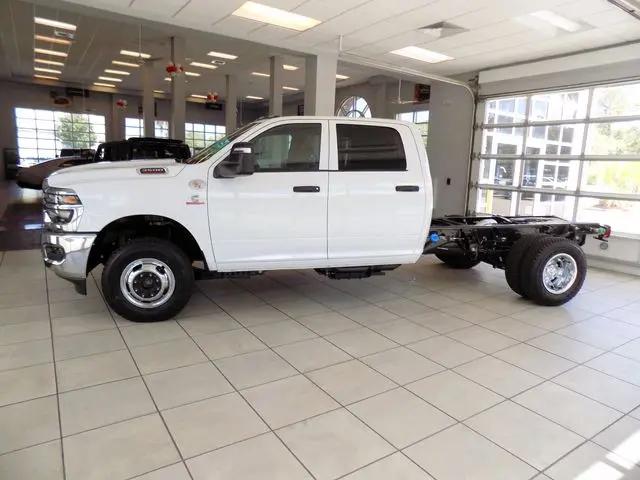 2026 Ram 3500 Tradesman/Big Horn