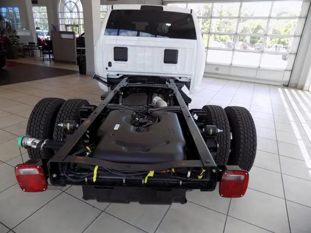 2026 Ram 3500 Tradesman/Big Horn