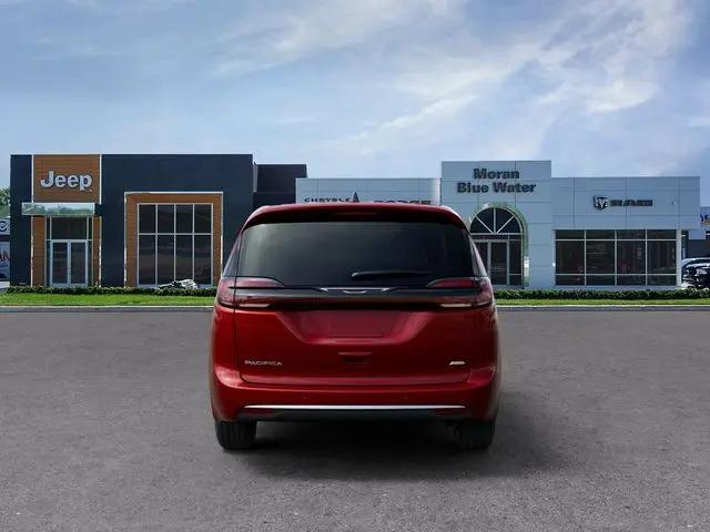 2027 Chrysler Pacifica Select AWD
