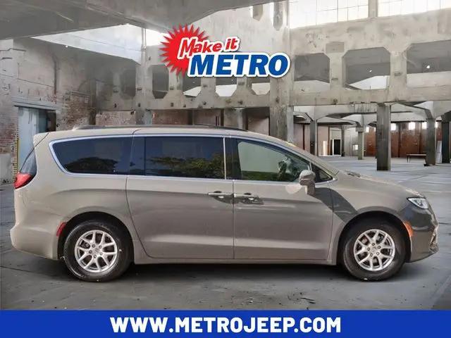 2022 Chrysler Pacifica Touring L for sale in Chicopee, MA