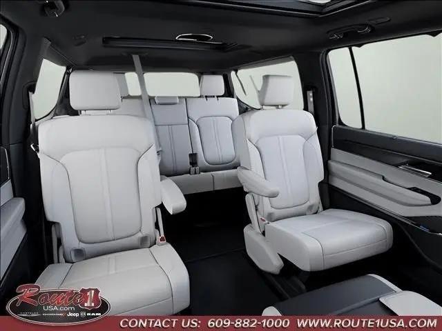 2026 Jeep Grand Wagoneer L Summit Obsidian 4x4