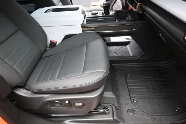 2024 GMC HUMMER EV e4WD 2X
