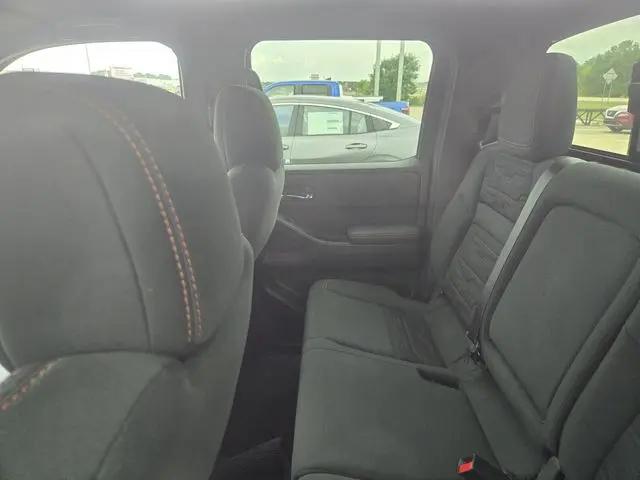 2025 Nissan Frontier Crew Cab PRO-4X 4x4