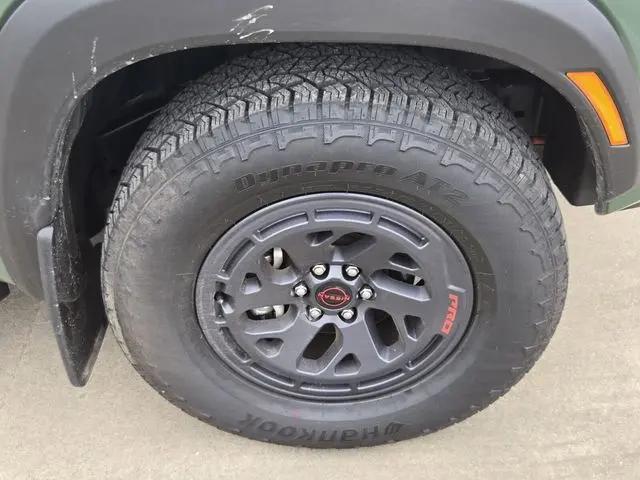 2025 Nissan Frontier Crew Cab PRO-4X 4x4