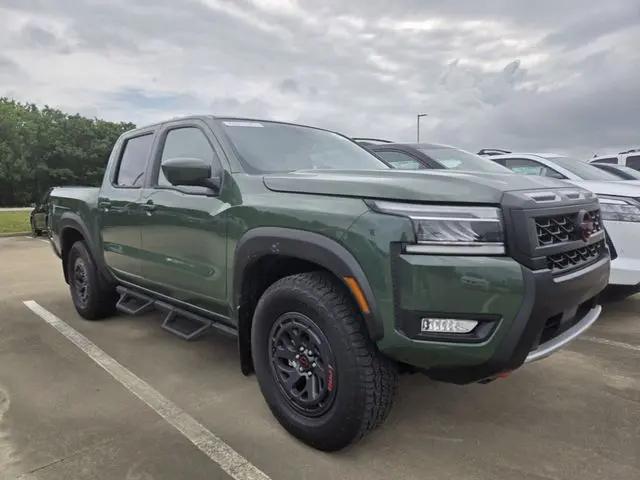 2025 Nissan Frontier Crew Cab PRO-4X 4x4