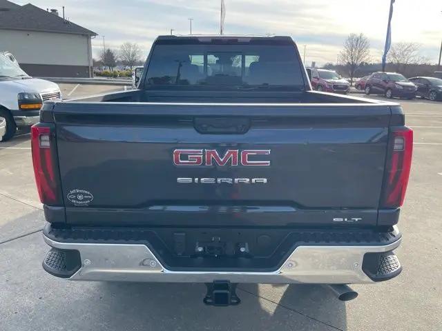 2026 GMC Sierra 2500HD Crew Cab, Standard Bed, SLT, 4WD