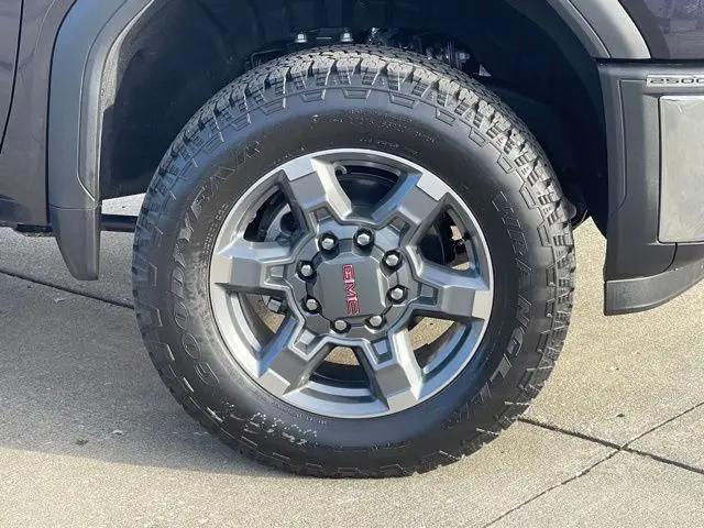 2026 GMC Sierra 2500HD Crew Cab, Standard Bed, SLT, 4WD