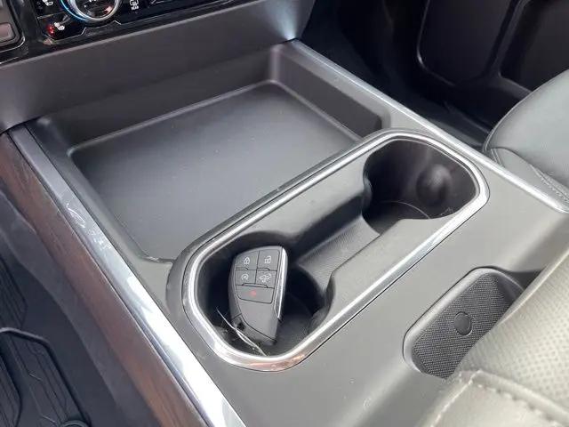 2026 GMC Sierra 2500HD Crew Cab, Standard Bed, SLT, 4WD