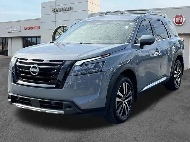 2025 Nissan Pathfinder Platinum FWD