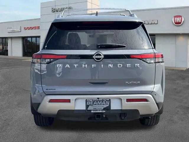2025 Nissan Pathfinder Platinum FWD